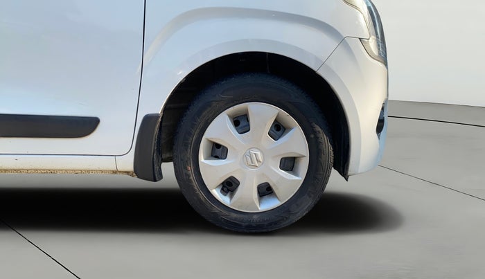 2020 Maruti New Wagon-R VXI 1.2 AMT, Petrol, Automatic, 28,499 km, Right Front Wheel