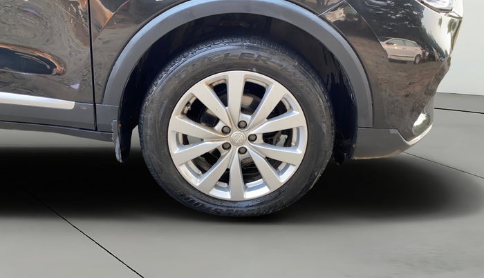 2023 MG ASTOR SUPER 1.5 MT, Petrol, Manual, 81,227 km, Right Front Wheel