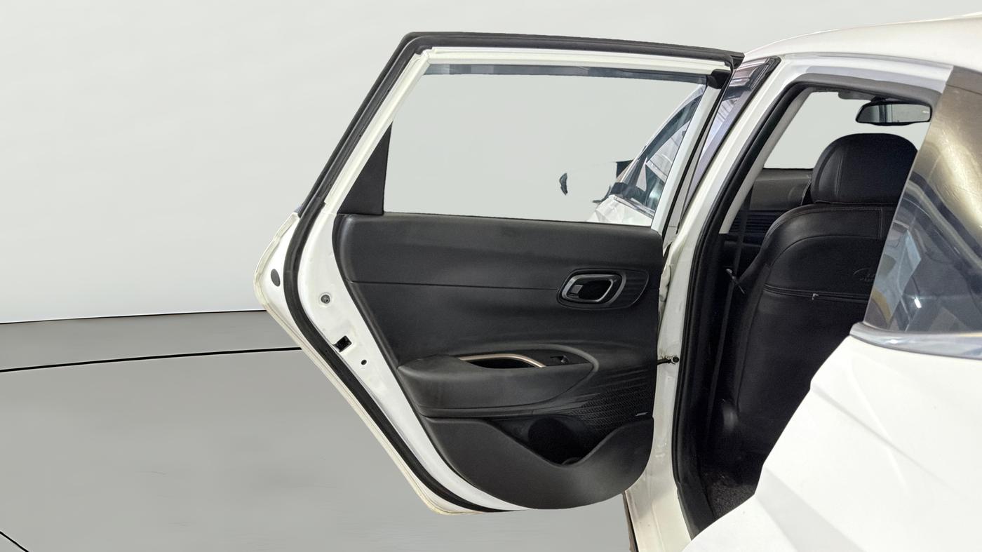 2023 Hyundai NEW I20 ASTA (O) 1.2 IVT, Petrol, Automatic, 56,123 km, LHS Rear Door