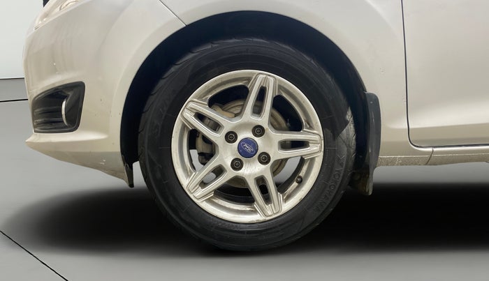 2015 Ford Fiesta TITANIUM DIESEL, Diesel, Manual, 1,35,590 km, Left Front Wheel