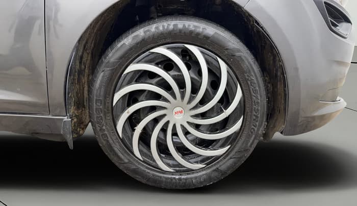 2022 Tata ALTROZ XM PLUS PETROL, Petrol, Manual, 63,153 km, Right Front Wheel