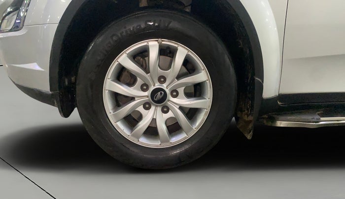 2018 Mahindra XUV500 W9 AT, Diesel, Automatic, 88,814 km, Left Front Wheel