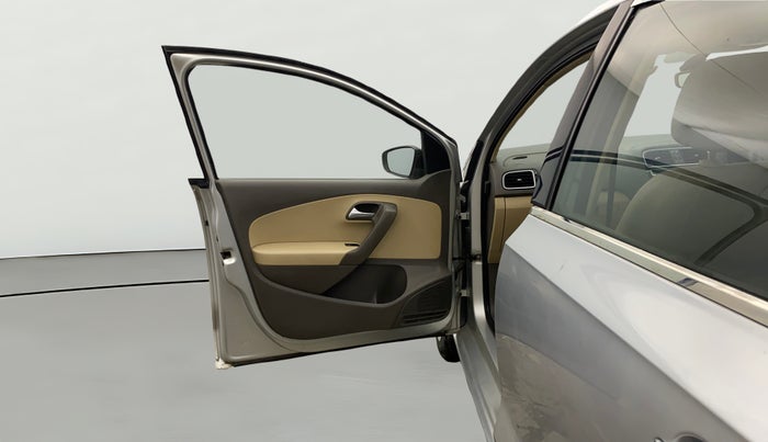 2016 Volkswagen Vento HIGHLINE 1.6 MPI, Petrol, Manual, 98,199 km, LHS Front Door