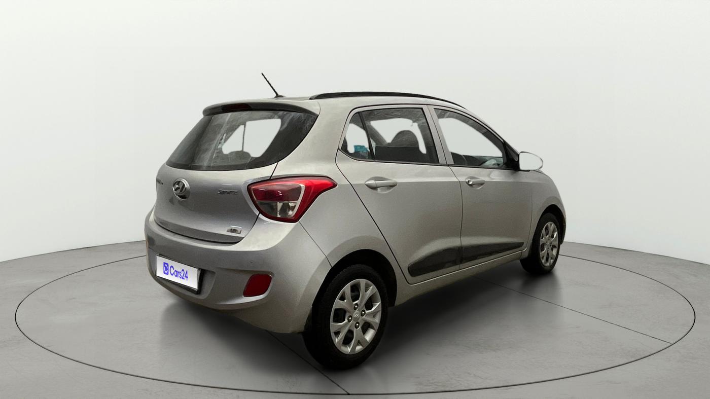 2015 Hyundai Grand i10 SPORTZ 1.2 KAPPA VTVT, Petrol, Manual, 20,779 km, Right Back Diagonal