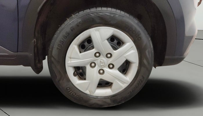 2021 Hyundai VENUE S+ 1.2, Petrol, Manual, 55,249 km, Right Front Wheel