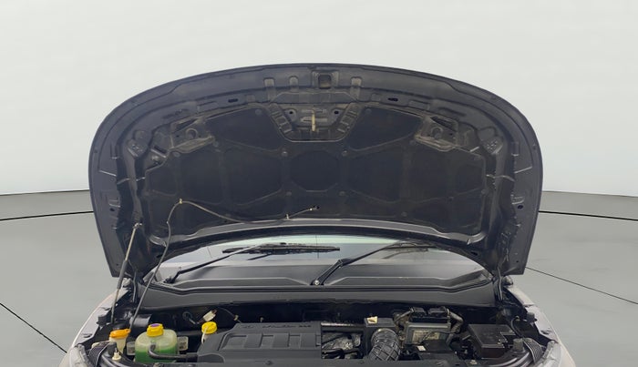 2016 Mahindra Kuv100 K8 6 STR, Petrol, Manual, 32,042 km, Open Bonet