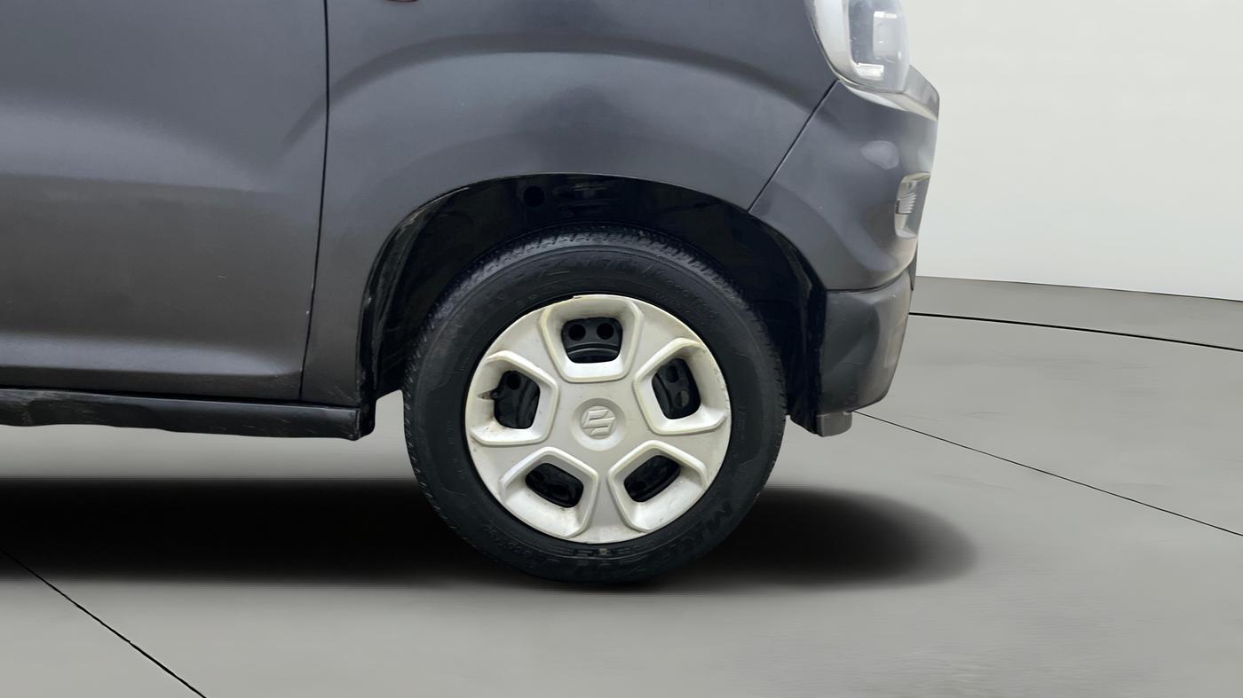 2020 Maruti S PRESSO VXI, Petrol, Manual, 34,445 km, Right Front Wheel