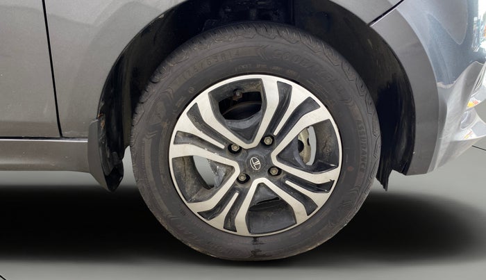 2024 Tata Tiago XT PETROL, Petrol, Manual, 15,398 km, Right Front Wheel