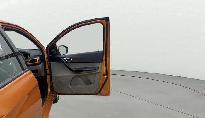 2016 Tata Tiago XZ PETROL, Petrol, Manual, 62,834 km, RHS Front Door