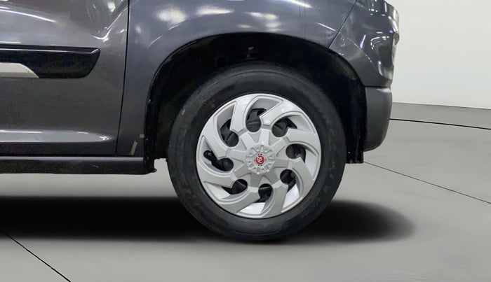 2022 Maruti S PRESSO VXI+, Petrol, Manual, 84,615 km, Right Front Wheel