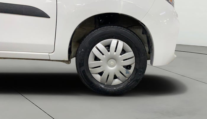 2021 Maruti Alto VXI, Petrol, Manual, 31,774 km, Right Front Wheel