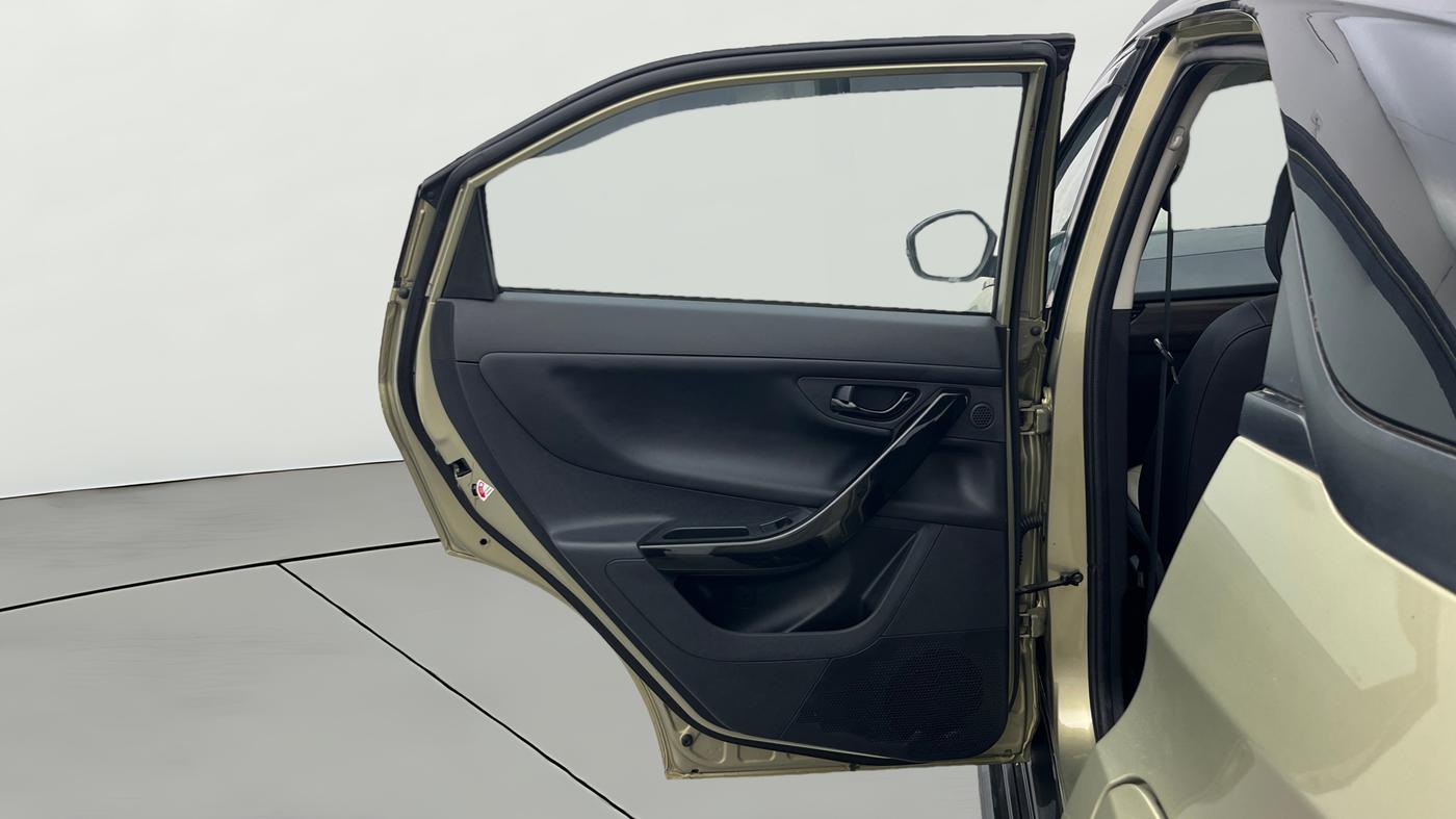 2022 Tata NEXON XZ PLUS (PREMIUM) KAZIRANGA PETROL, Petrol, Manual, 26,640 km, LHS Rear Door