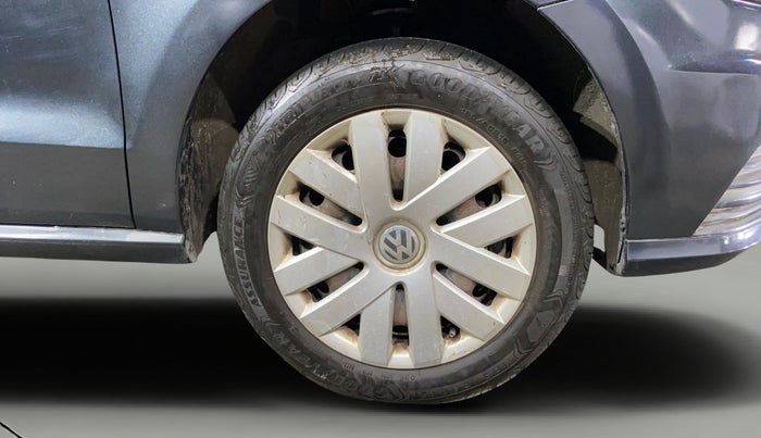 2017 Volkswagen Ameo COMFORTLINE 1.2L, Petrol, Manual, 68,818 km, Right Front Wheel