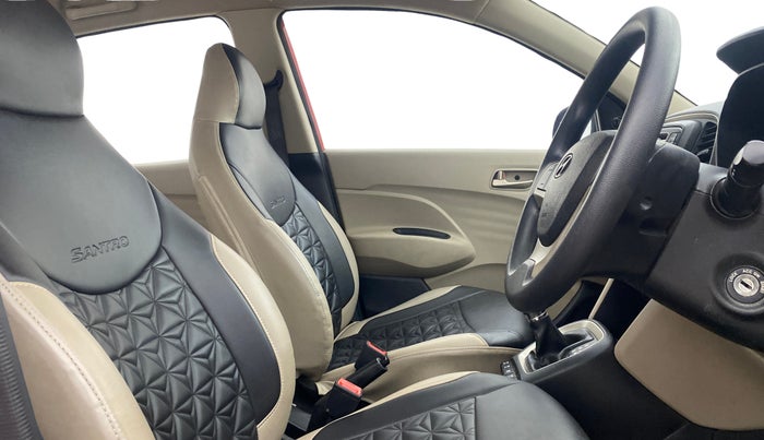 2019 Hyundai NEW SANTRO MAGNA AMT, Petrol, Automatic, 24,678 km, Right Side Front Door Cabin