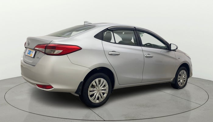 2018 Toyota YARIS J MT, Petrol, Manual, 86,756 km, Right Back Diagonal