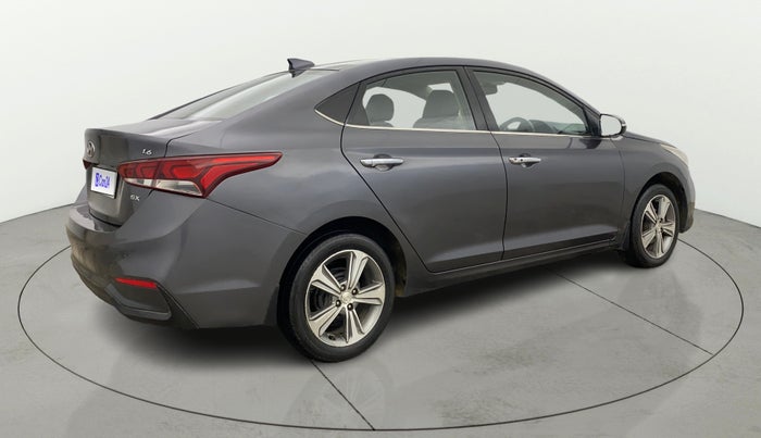 2017 Hyundai Verna 1.6 VTVT SX O, Petrol, Manual, 1,12,398 km, Right Back Diagonal