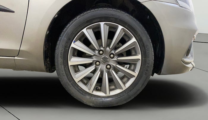 2018 Maruti Ciaz ALPHA 1.5 SHVS PETROL, Petrol, Manual, 60,500 km, Right Front Wheel