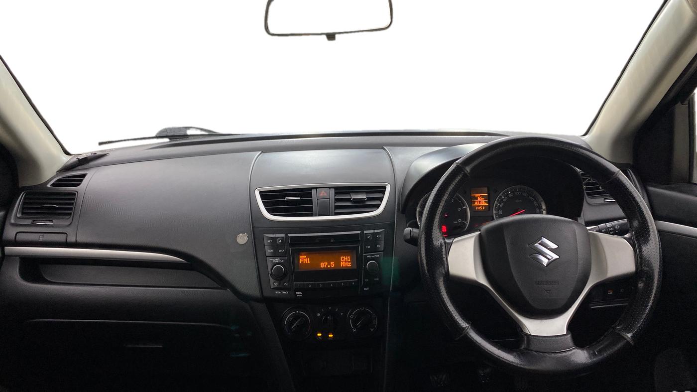 2017 Maruti Swift VDI, Diesel, Manual, 83,135 km, Dashboard