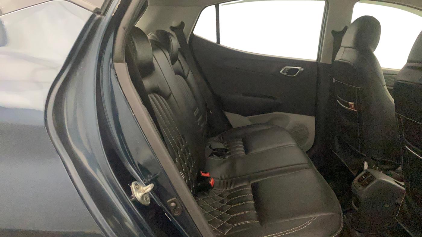 2020 Hyundai GRAND I10 NIOS SPORTZ AMT 1.2 KAPPA VTVT, Petrol, Automatic, 68,888 km, Right Side Rear Door Cabin