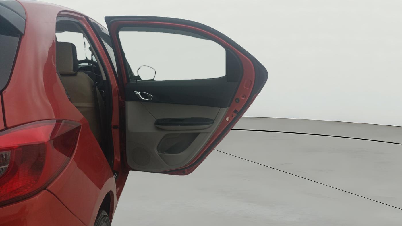 2018 Tata Tiago XZA PETROL, Petrol, Automatic, 72,222 km, RHS Rear Door