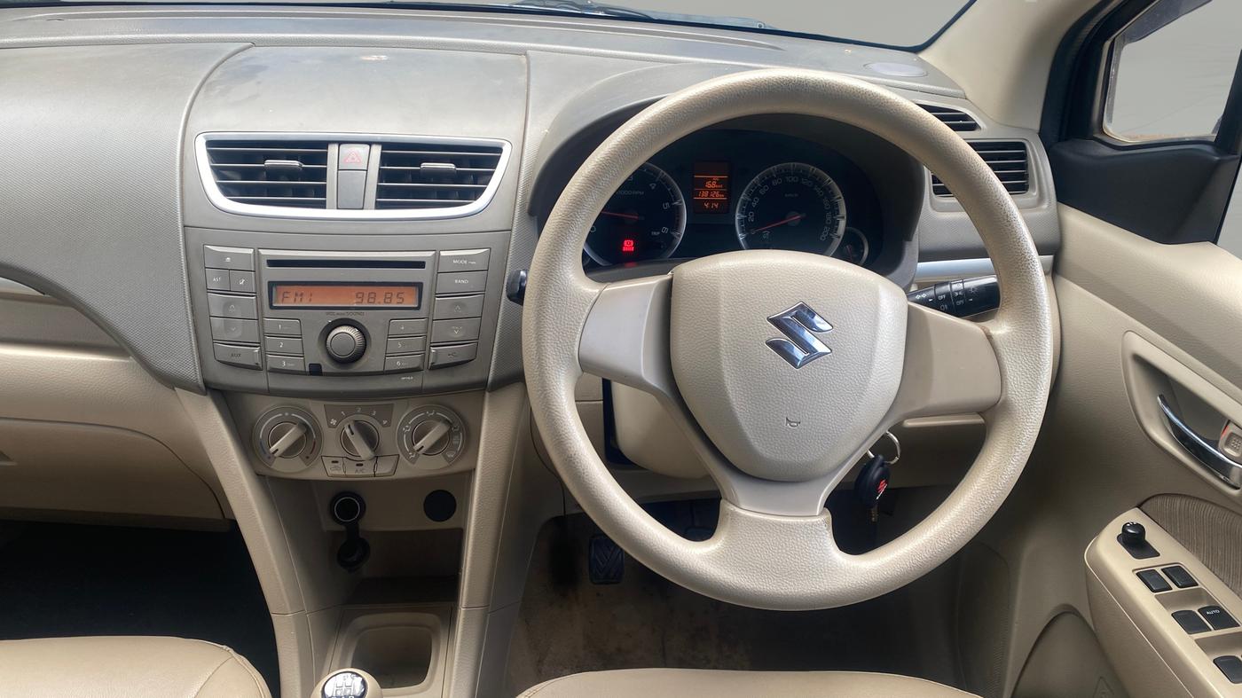 2015 Maruti Ertiga VDI, Diesel, Manual, 1,38,125 km, Steering Wheel Close Up