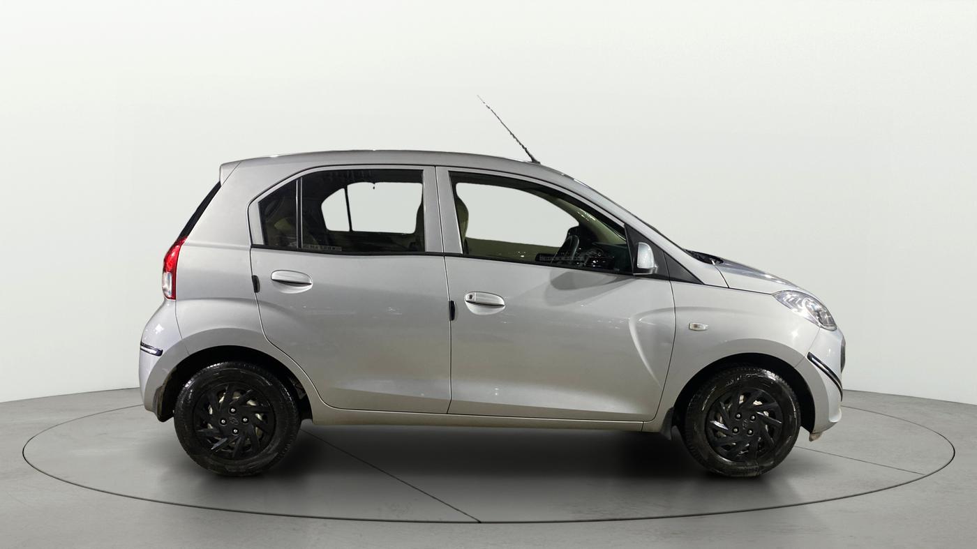 2020 Hyundai NEW SANTRO MAGNA, Petrol, Manual, 23,174 km, Right Side View