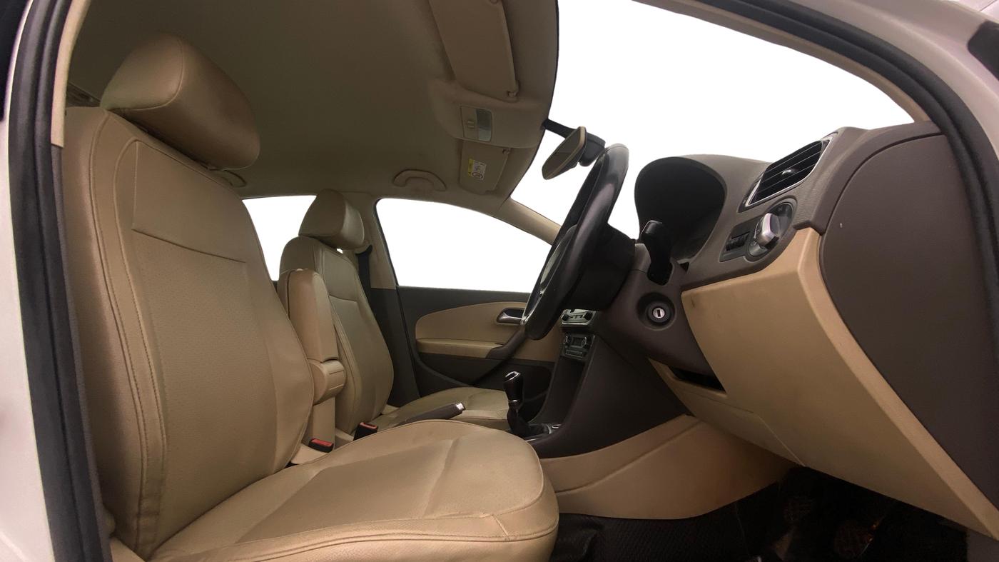 2021 Volkswagen Vento HIGHLINE 1.0L TSI, Petrol, Manual, 57,349 km, Right Side Front Door Cabin
