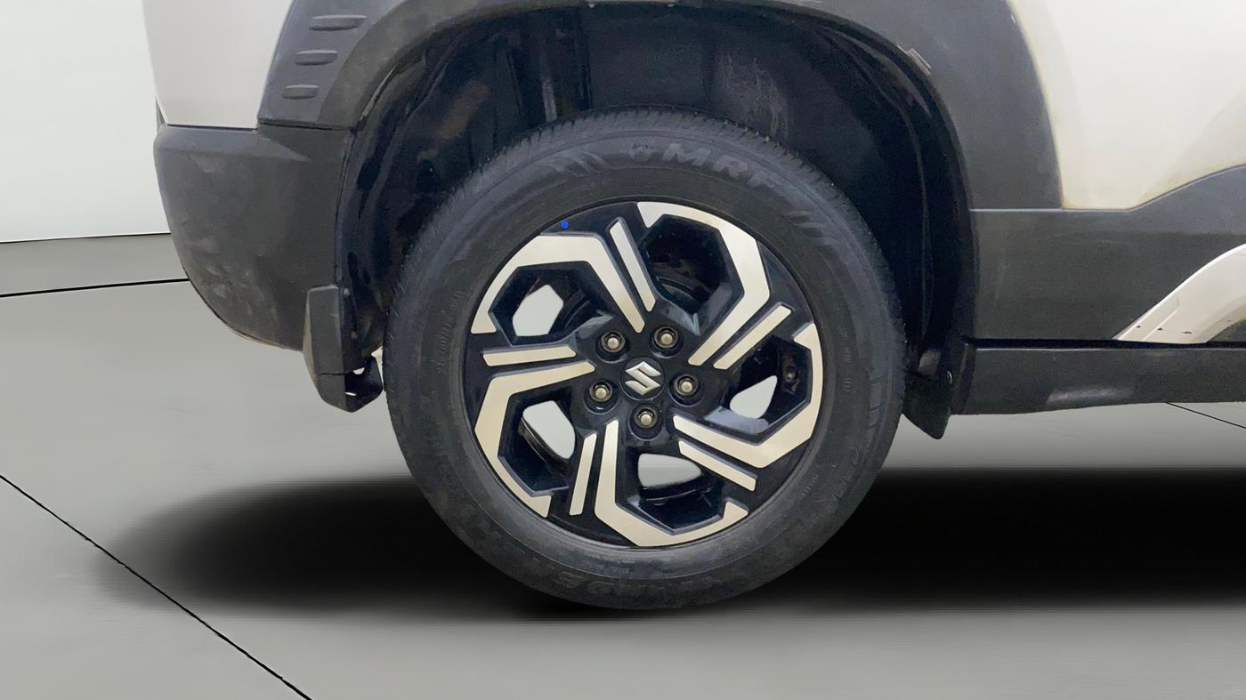 2023 Maruti BREZZA ZXI + SMART HYBRID, Petrol, Manual, 73,681 km, Right Rear Wheel