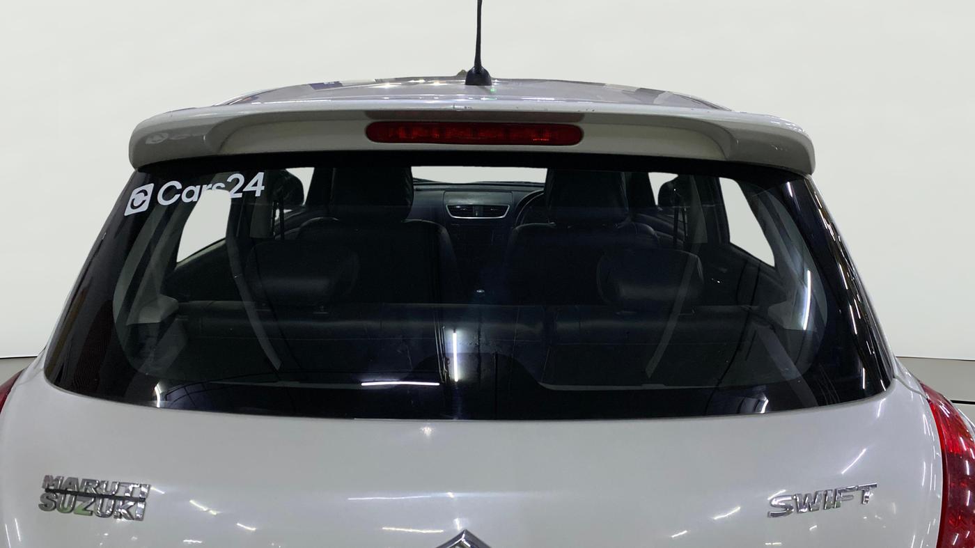 2016 Maruti Swift VDI, Diesel, Manual, 61,322 km, Rear Windshield