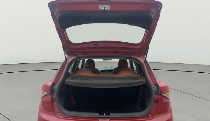 2017 Hyundai Elite i20 ASTA 1.4 CRDI, Diesel, Manual, 1,31,421 km, Boot Open Zoomed View