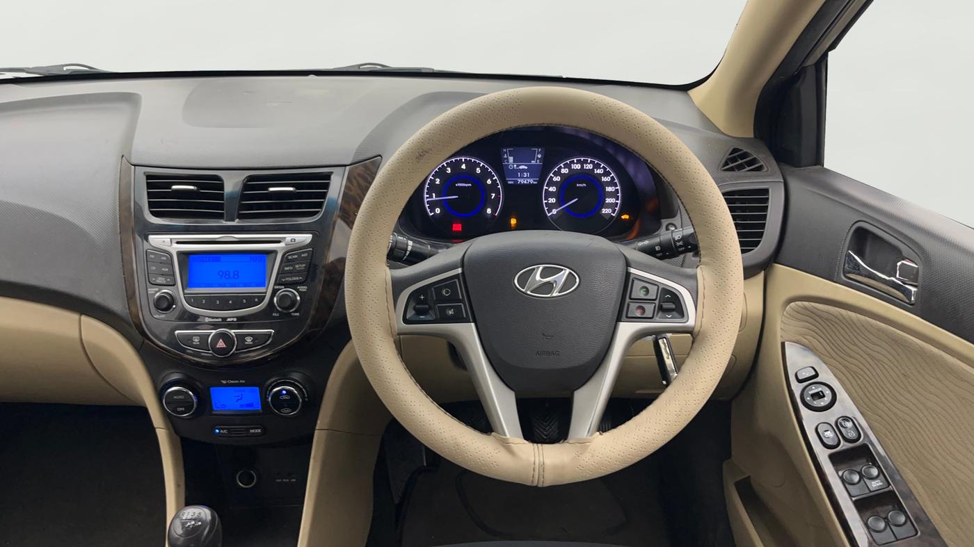 2012 Hyundai Verna FLUIDIC 1.6 VTVT SX, Petrol, Manual, 79,479 km, Steering Wheel Close Up