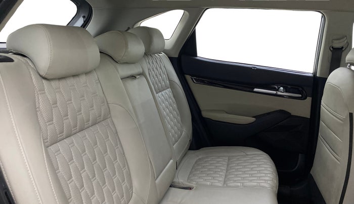 2020 KIA SELTOS HTX 1.5 PETROL, Petrol, Manual, 52,675 km, Right Side Rear Door Cabin