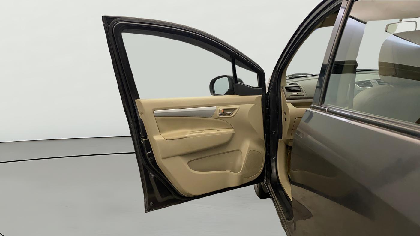 2016 Maruti Ertiga VXI, CNG, Manual, 55,861 km, LHS Front Door