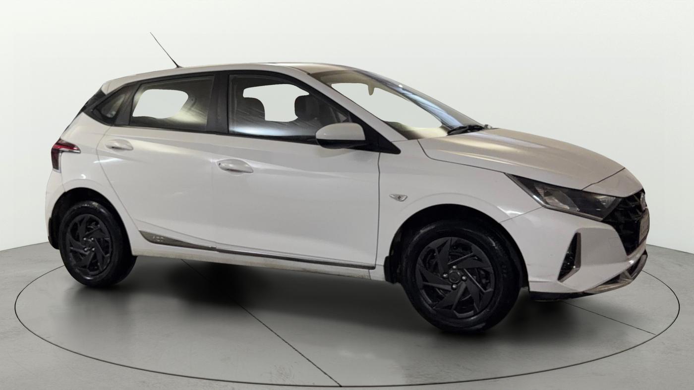 2022 Hyundai NEW I20 MAGNA 1.2 MT, Petrol, Manual, 70,002 km, Right Front Diagonal