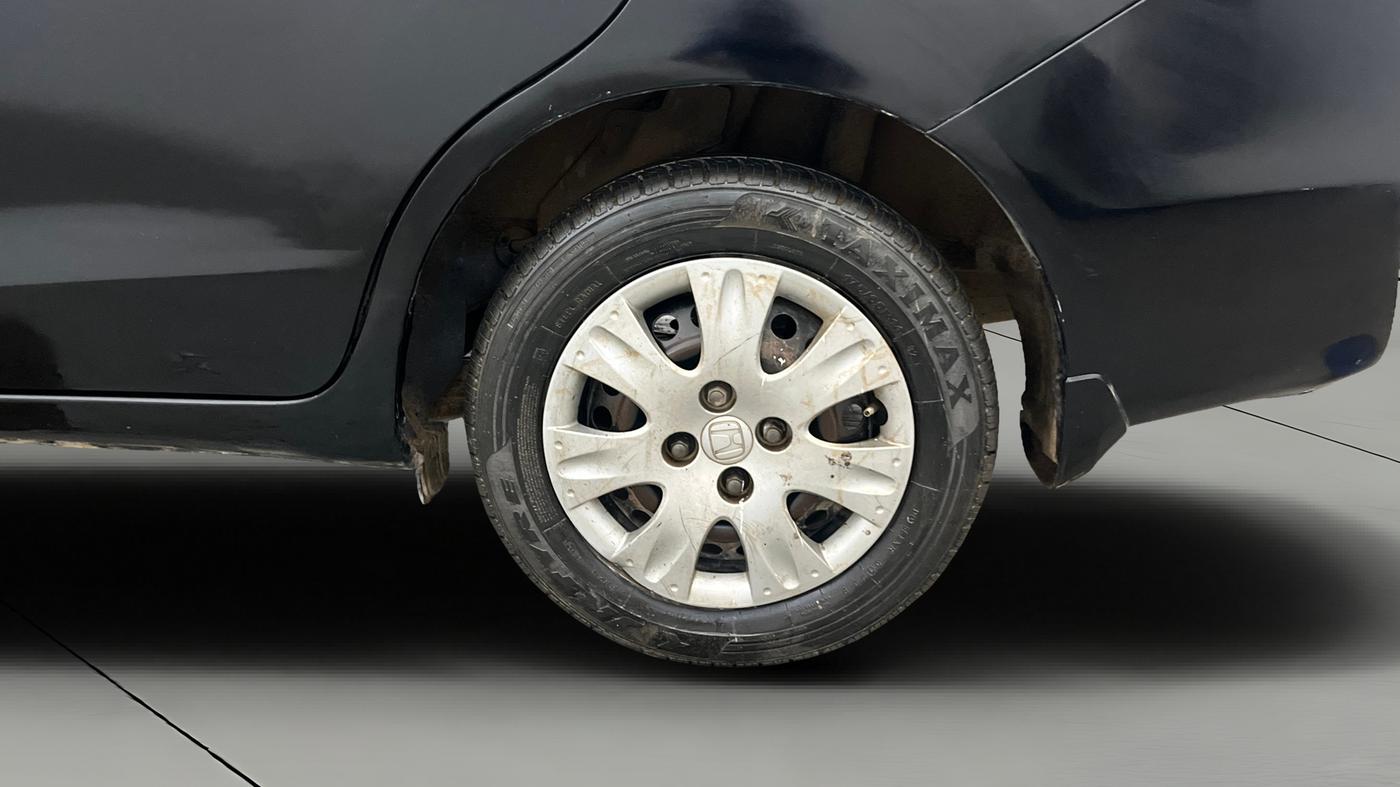 2013 Honda Amaze 1.2L I-VTEC S, Petrol, Manual, 1,26,750 km, Left Rear Wheel