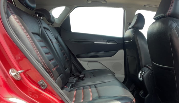 2020 KIA SONET HTX 1.0 IMT, Petrol, Manual, 1,09,076 km, Right Side Rear Door Cabin