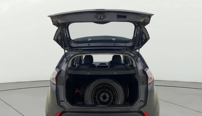 2018 Tata NEXON XM PETROL, CNG, Manual, 1,20,081 km, Boot Door Open