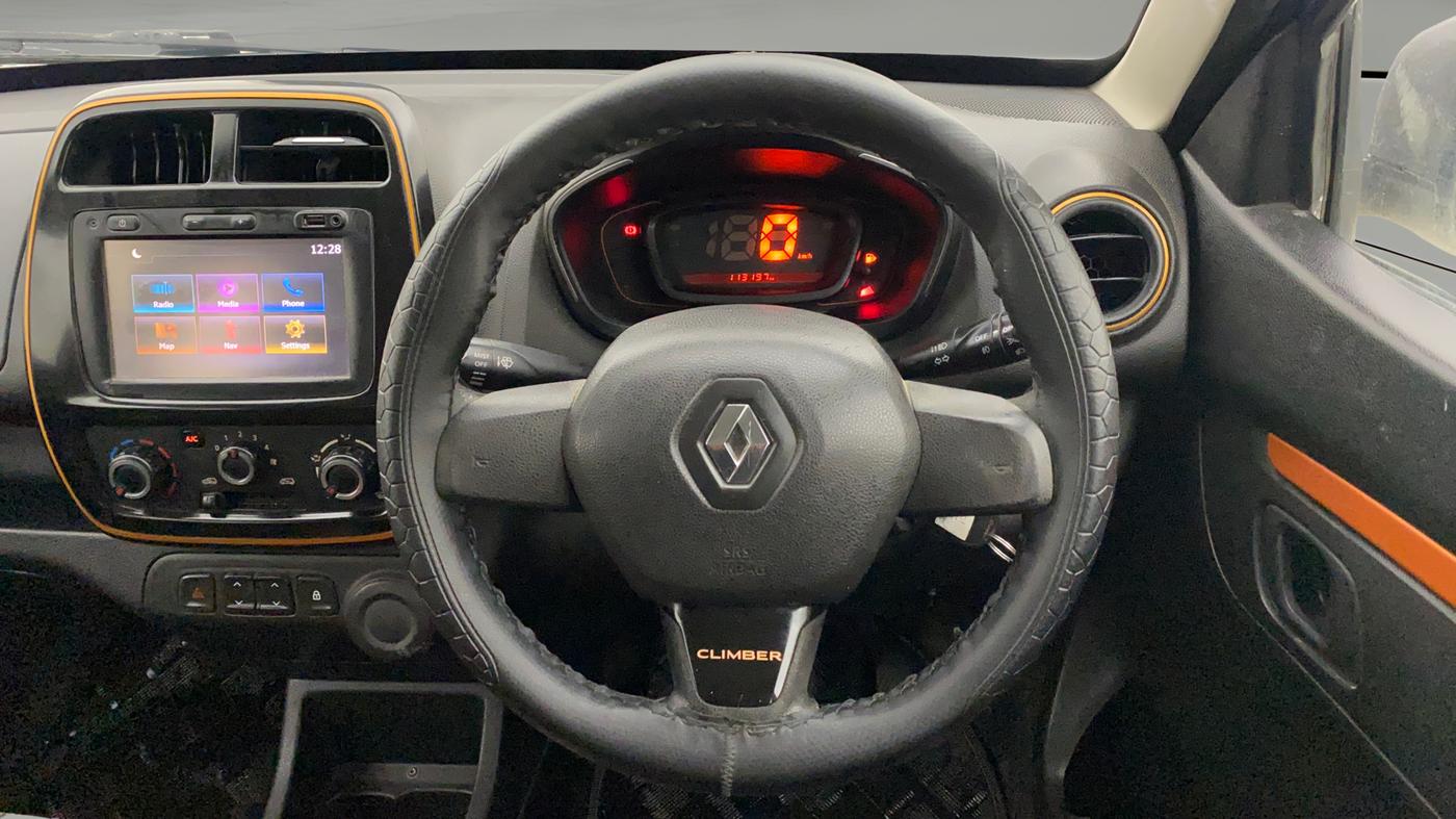 2018 Renault Kwid CLIMBER 1.0, Petrol, Manual, 1,13,343 km, Steering Wheel Close Up