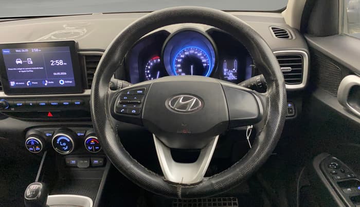 2022 Hyundai VENUE S+ 1.2, Petrol, Manual, 58,316 km, Steering Wheel Close Up