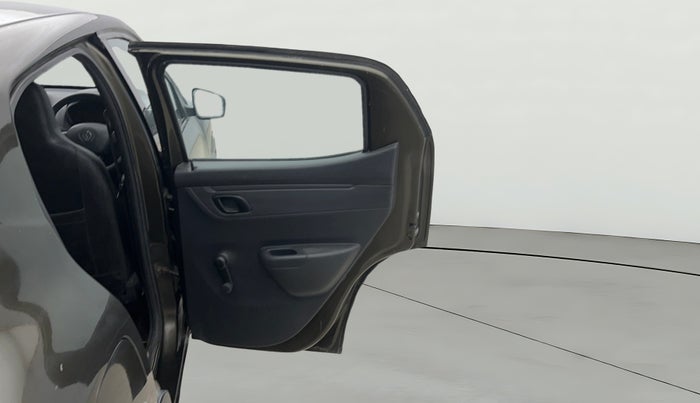 2016 Renault Kwid RXL, Petrol, Manual, 43,923 km, RHS Rear Door