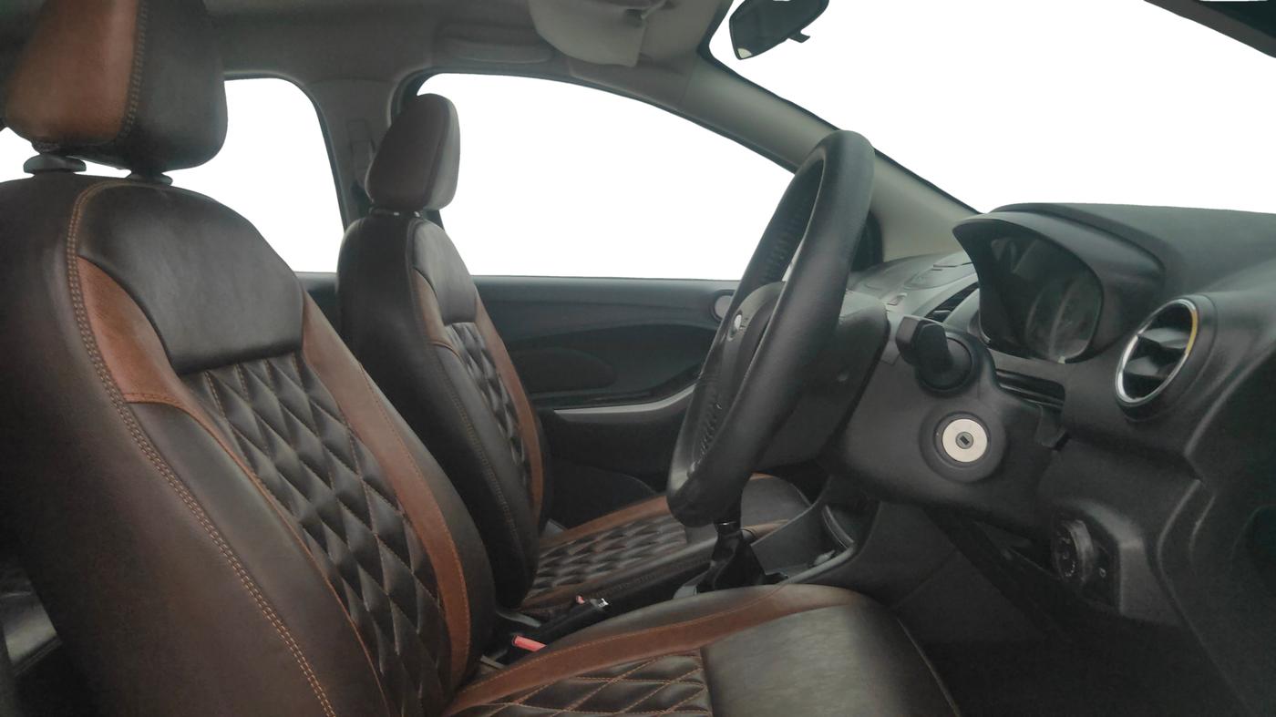 2016 Ford New Figo TITANIUM 1.2 PETROL MT, Petrol, Manual, 49,959 km, Right Side Front Door Cabin