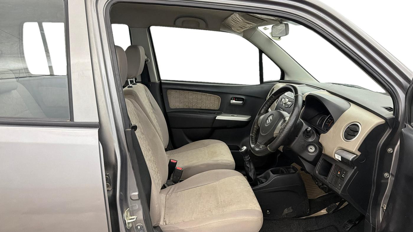 2015 Maruti Wagon R 1.0 VXI, Petrol, Manual, 39,588 km, Right Side Front Door Cabin