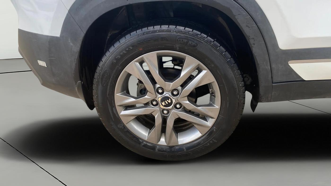 2020 KIA SELTOS HTX 1.5 PETROL, Petrol, Manual, 32,091 km, Right Rear Wheel