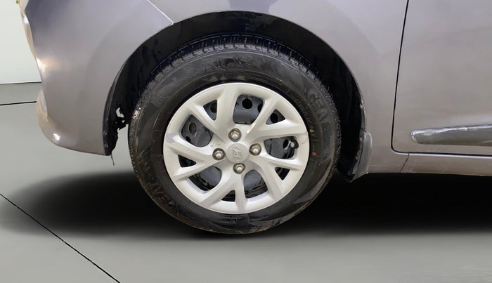 2017 Hyundai Grand i10 SPORTZ 1.2 KAPPA VTVT, CNG, Manual, 51,601 km, Left Front Wheel