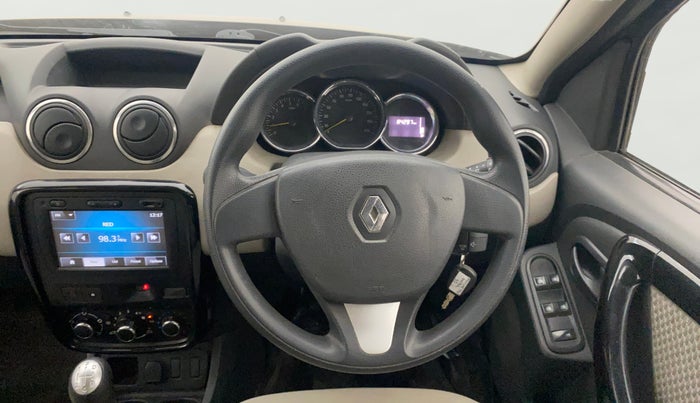 2015 Renault Duster 85 PS RXL DIESEL (OPT), Diesel, Manual, 84,284 km, Steering Wheel Close Up