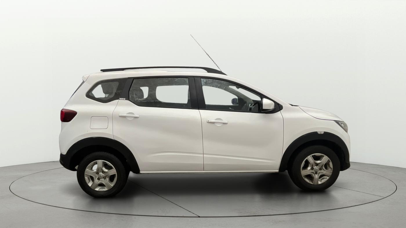 2019 Renault TRIBER RXZ, CNG, Manual, 31,175 km, Right Side View