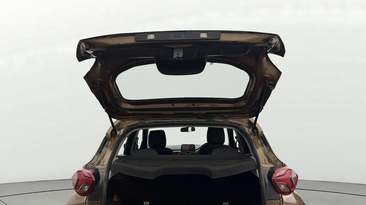2022 Tata PUNCH ACCOMPLISHED MT, Petrol, Manual, 34,689 km, Boot Door Open