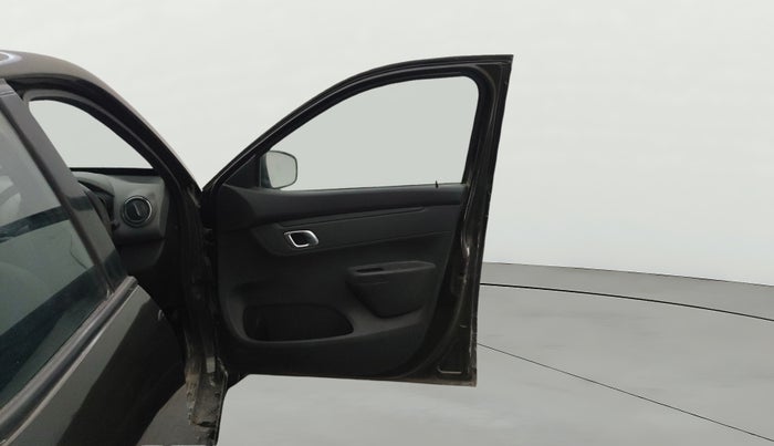 2018 Renault Kwid RXT 1.0 AMT (O), Petrol, Automatic, 39,980 km, RHS Front Door