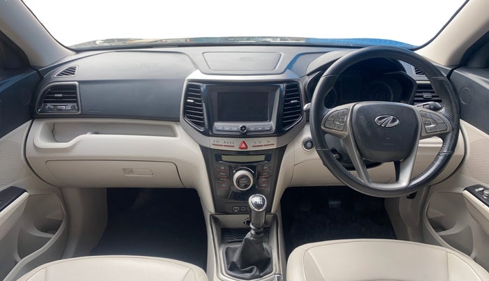 2021 Mahindra XUV300 W8 (O) 1.2 PETROL, Petrol, Manual, 82,584 km, Dashboard
