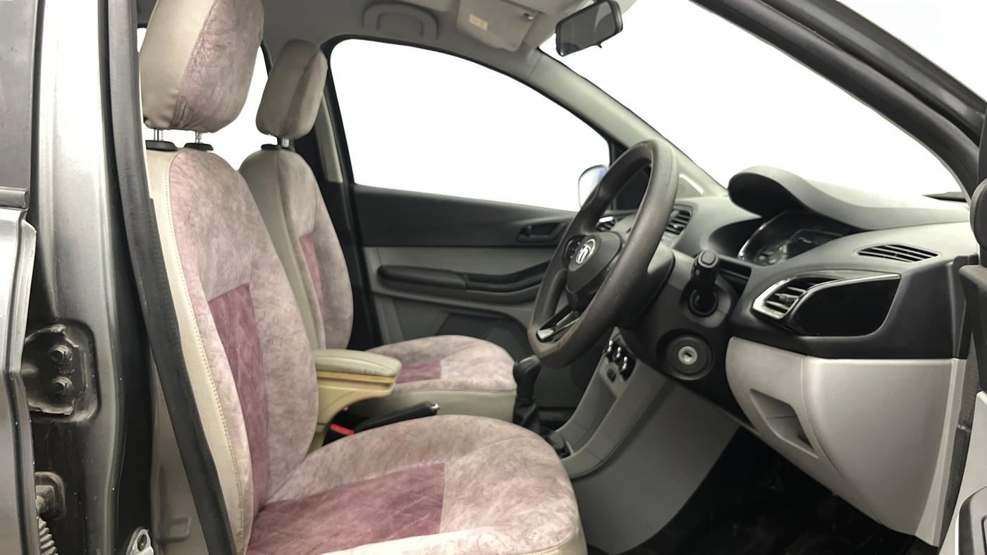 2021 Tata Tiago XZ PETROL, Petrol, Manual, 52,956 km, Right Side Front Door Cabin